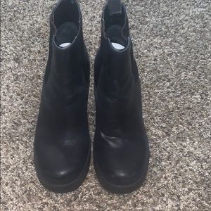 Steve Madden platform boots